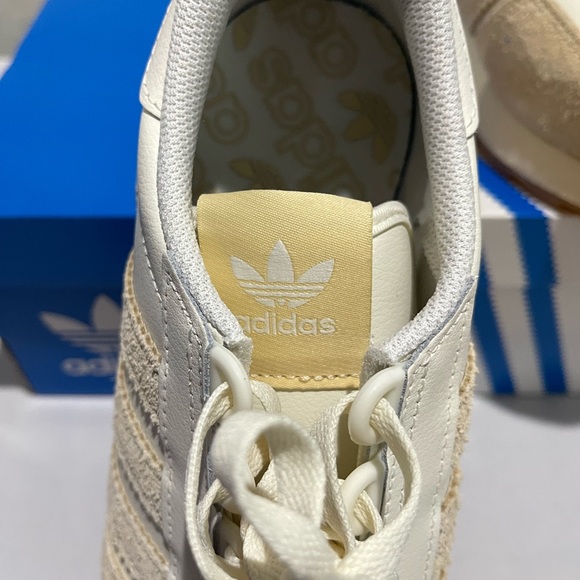 RETROPY E5 SHOES Off White / Sand Strata / Gum - Picture 13 of 17